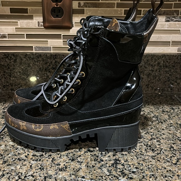 Louis Vuitton laureate leather biker boots - Picture 1 of 9